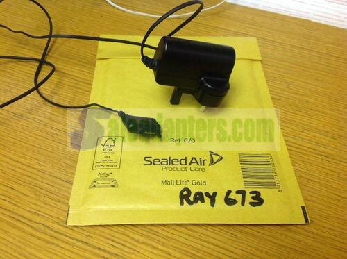 Genuine Sony Ericsson Power Adapter Mod No CAAA-0042001-UK. 4.9V.dc. 700mA