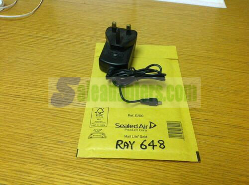 Genuine DVE Switching Adapter Model No DSA-10P-05. 5.0V. 2.0A