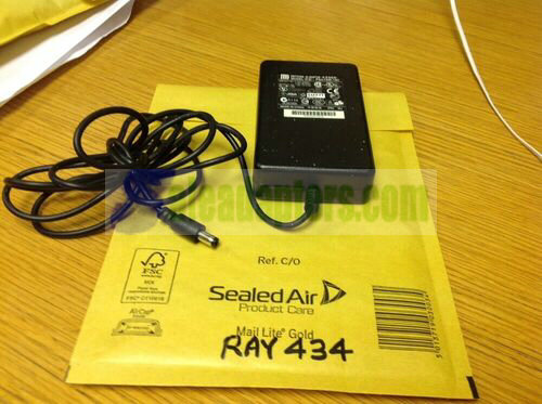 Genuine Phihong Switching AC Adapter Model No PSA15W-180 18V. 0.8A