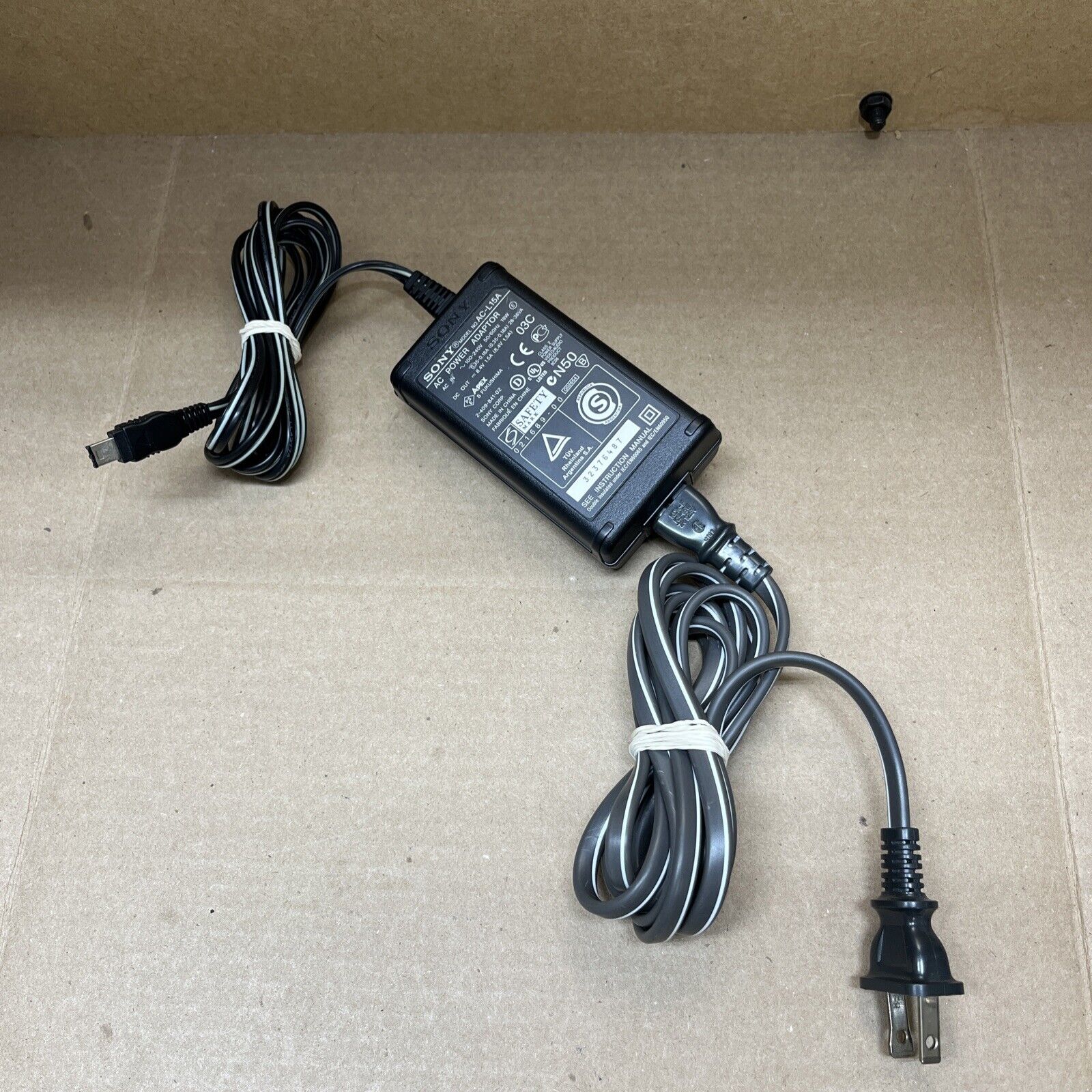 Genuine AC Adapter SONY AC-L15A for AC-L15 AC-L15A AC-L15B DCR-TRV250 W/Cord Compatib